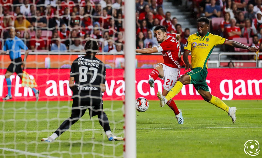 Cheira a jogo grande entre SL Benfica x FC Paços de Ferreira