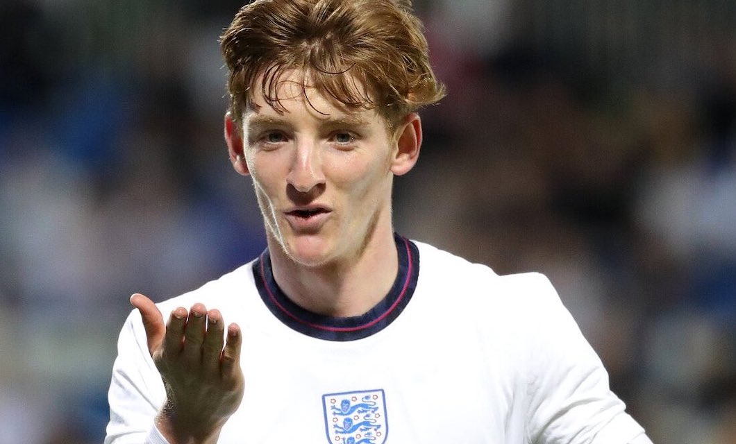 Chelsea FC quer promessa inglesa