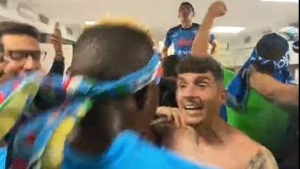 ambiente ao rubro no balneário do Napoli