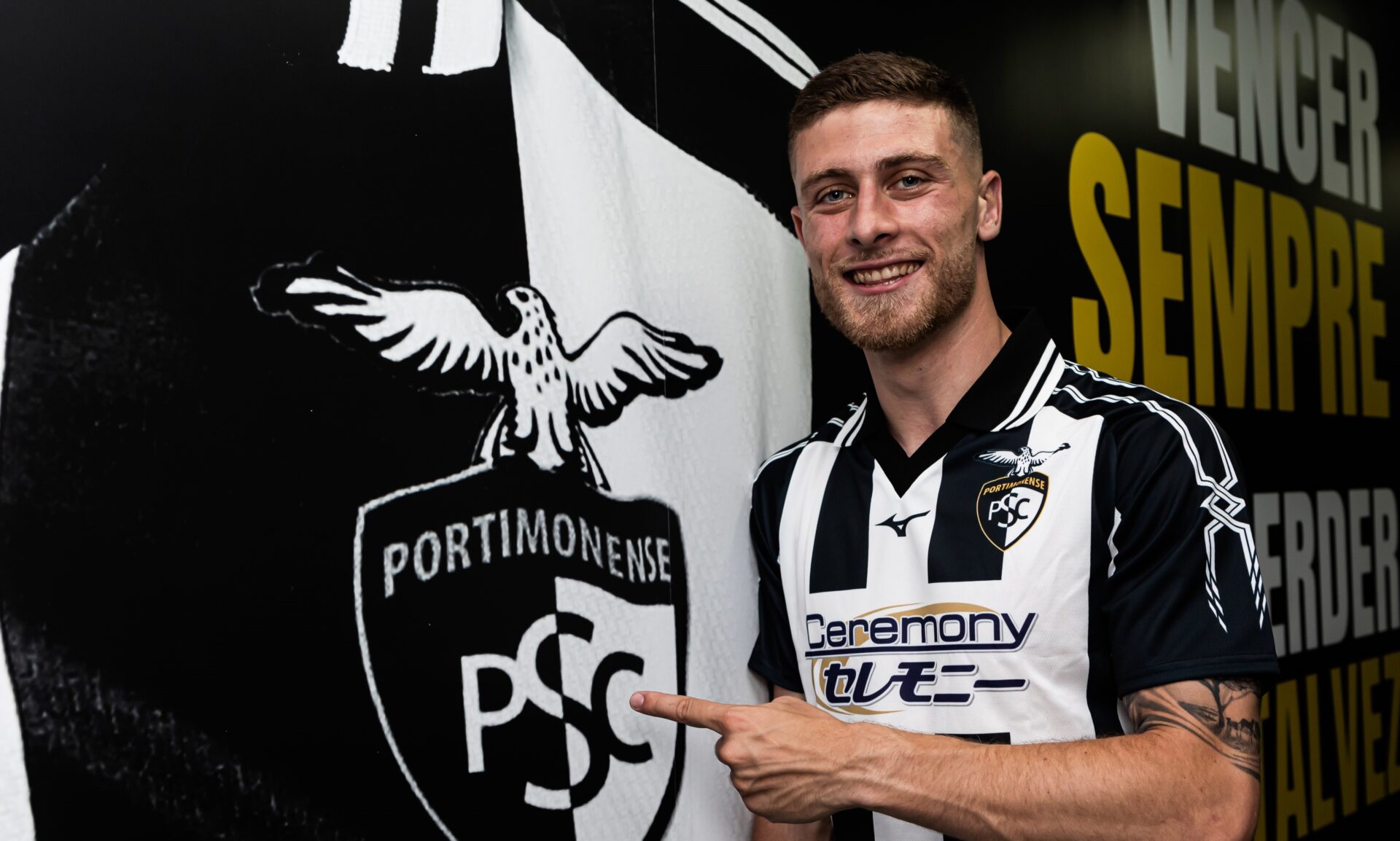 Paulinho emprestado ao Portimonense