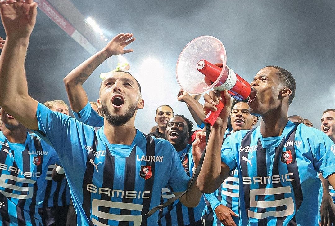 Jogadores do Rennes a celebrar