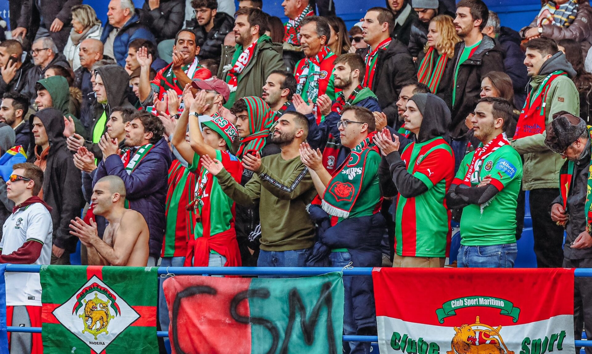 Adeptos do Marítimo fora de casa