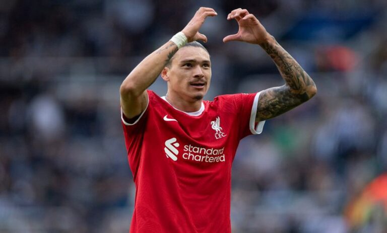 Liverpool rejeita proposta de 50 milhões de euros por Darwin Núñez