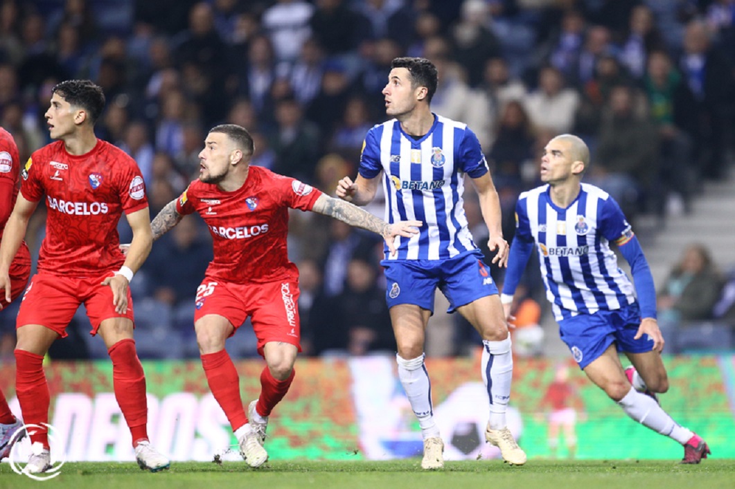 Pedro Tiba Iván Marcano FC Porto Gil Vicente