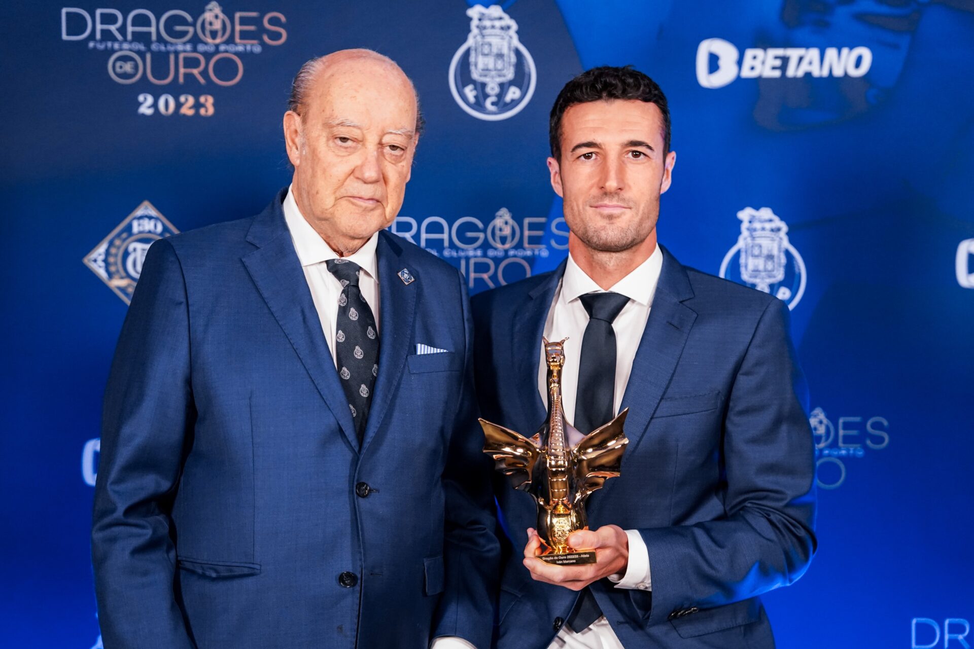 Marcano e Pinto da Costa nos Dragões de Ouro Drible de letra