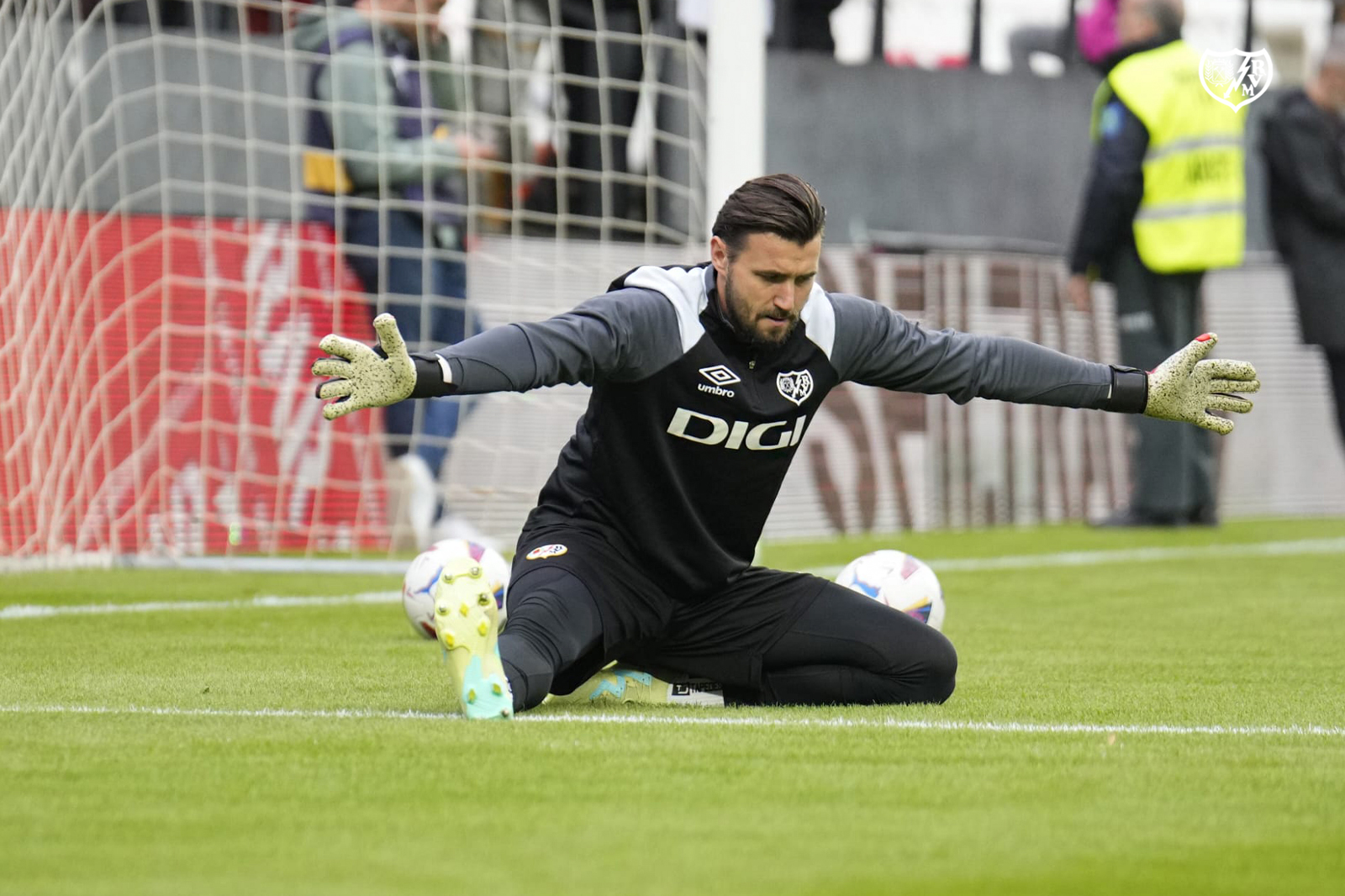 Stole Dimitrievski Rayo Vallecano