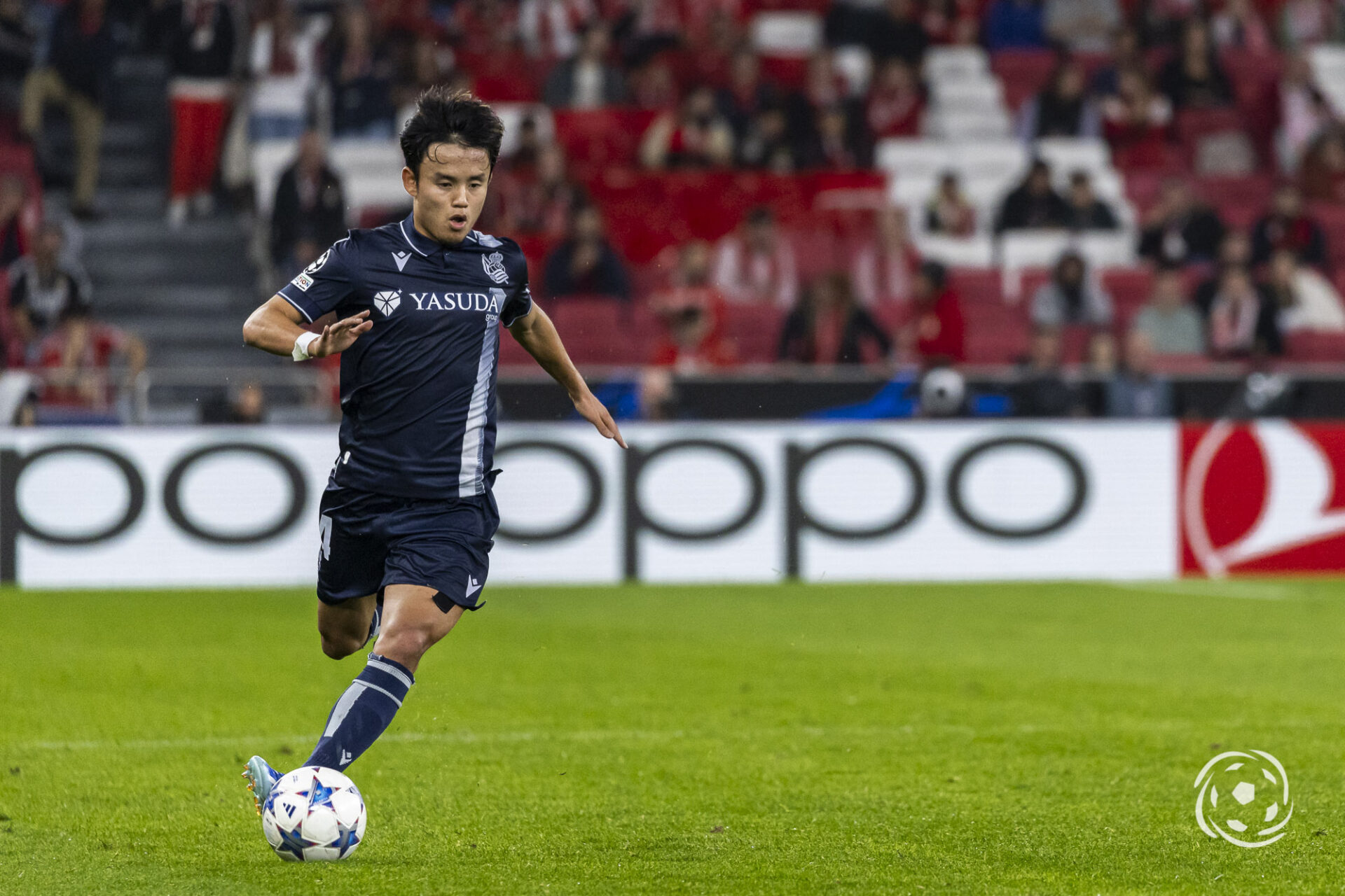 Takefusa Kubo a jogar contra o Benfica