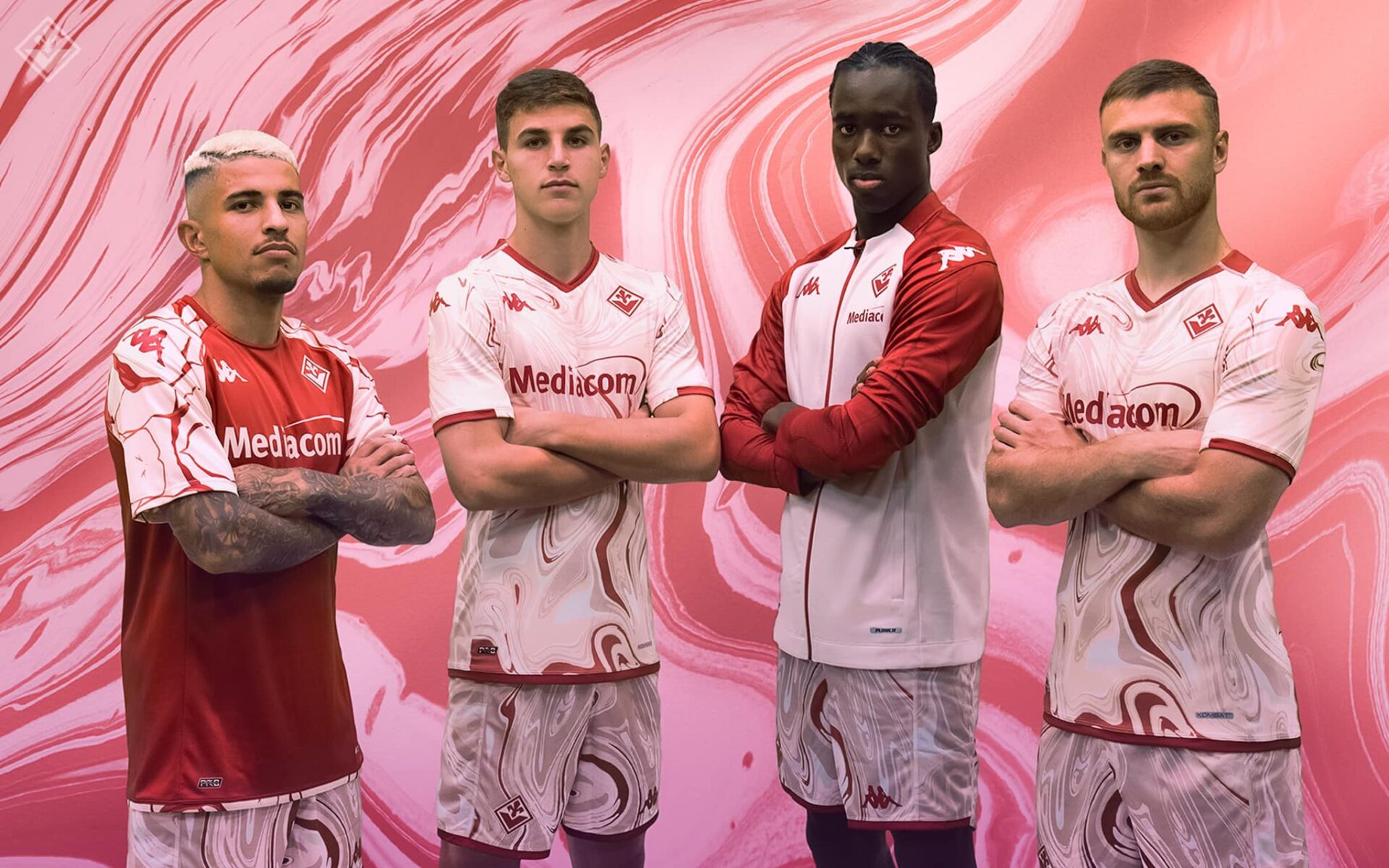 Jogadores da Fiorentina com nova camisola