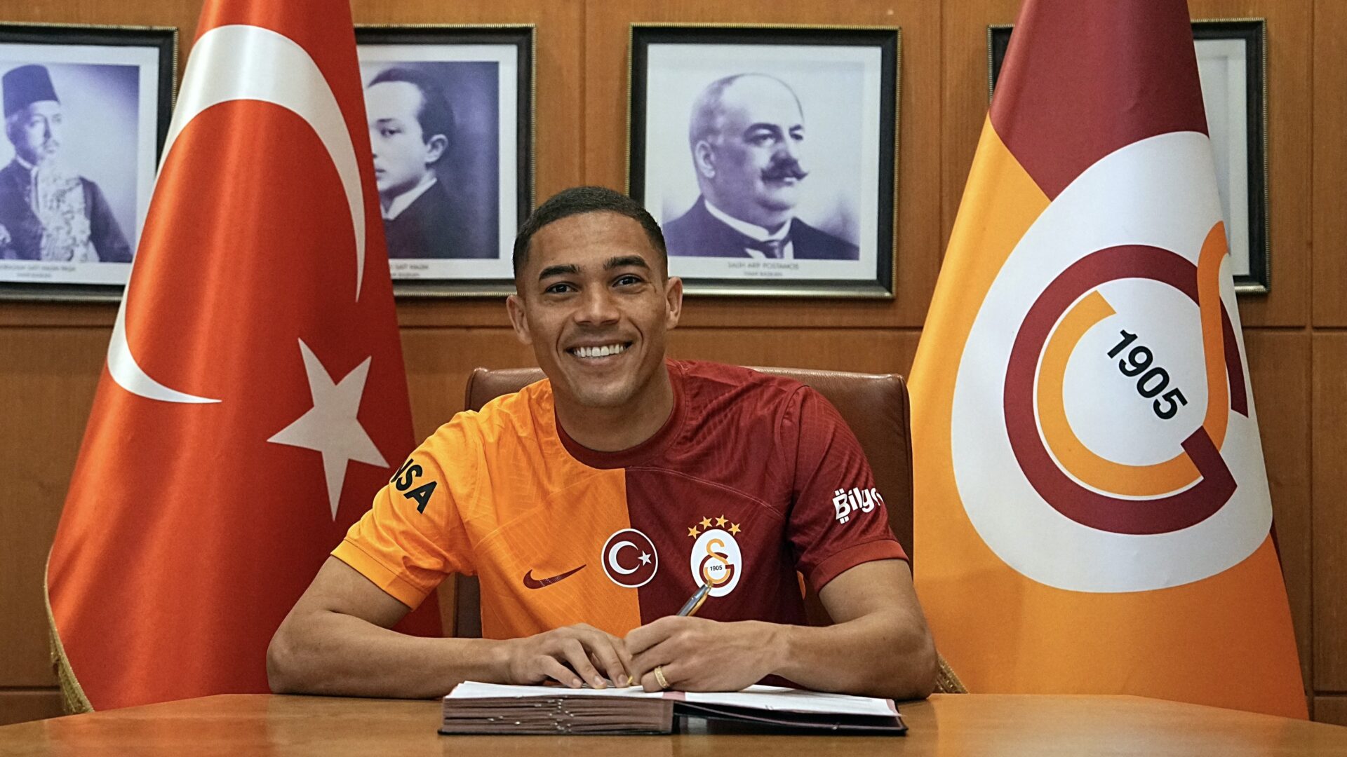 Carlos Vinícius Galatasaray