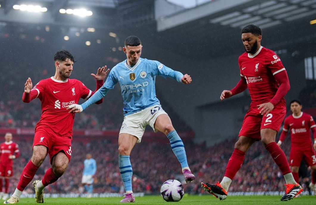Phil Foden Joe Gomez Dominik Szoboszlai no Liverpool x Manchester City