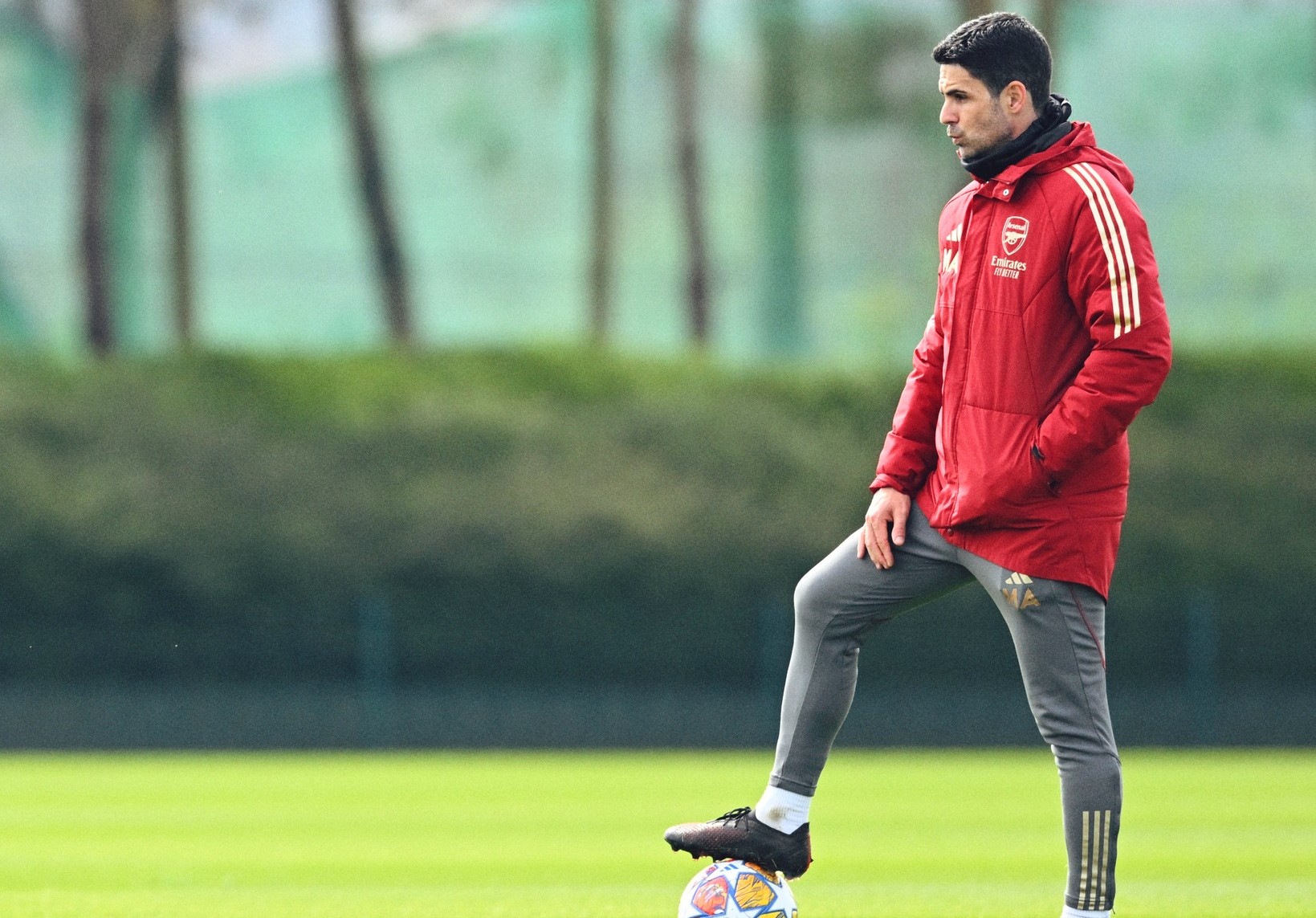 Mikel Arteta a treinar o Arsenal