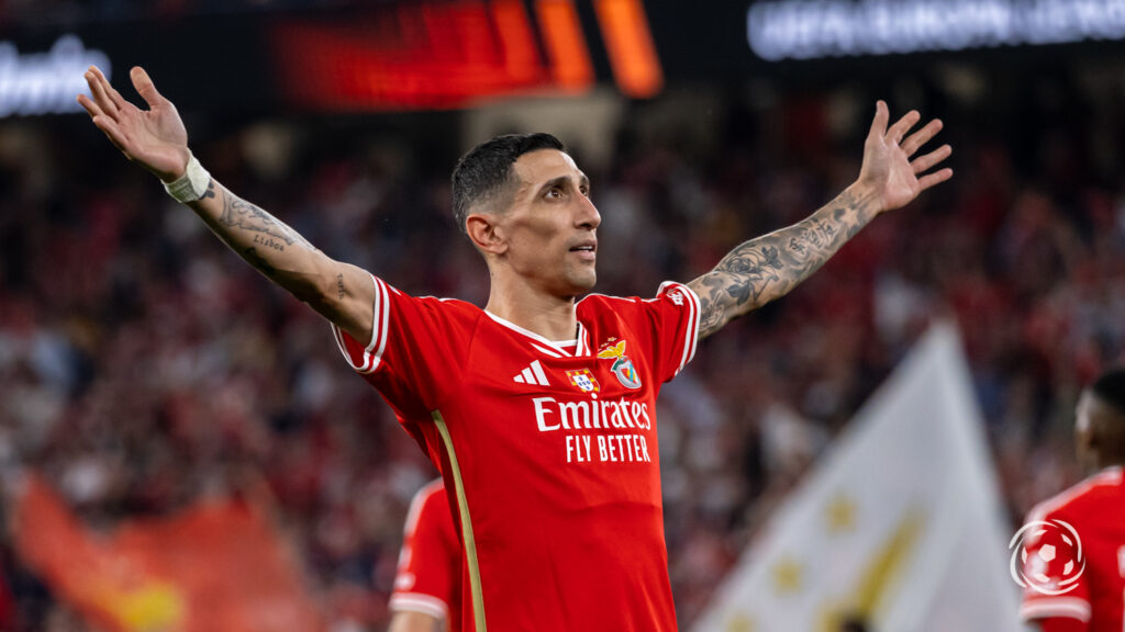Angel Di María Roger Schmidt num jogo da Liga