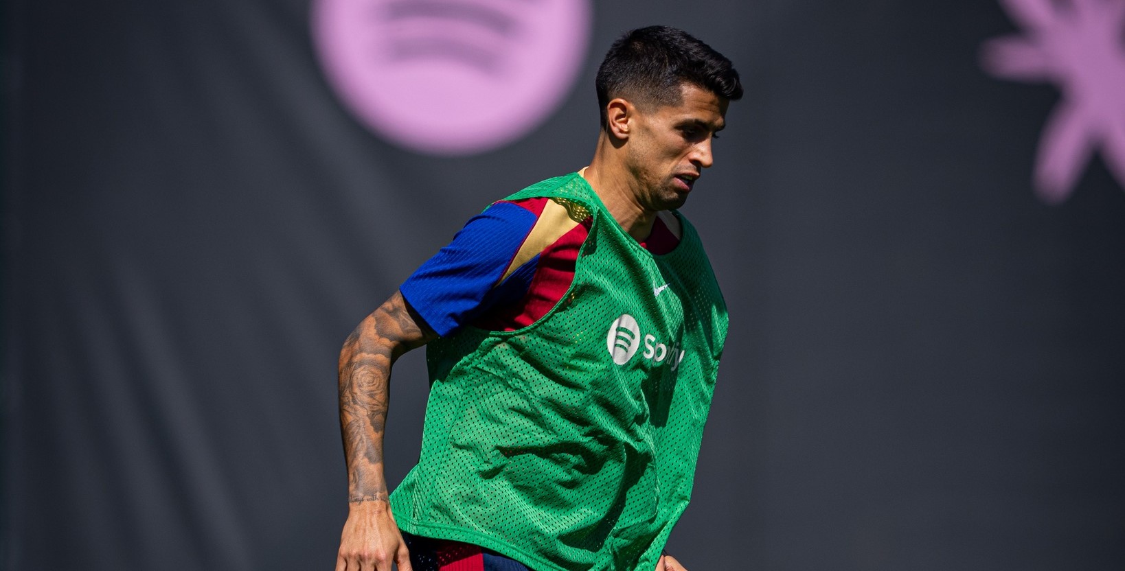 João Cancelo a treinar