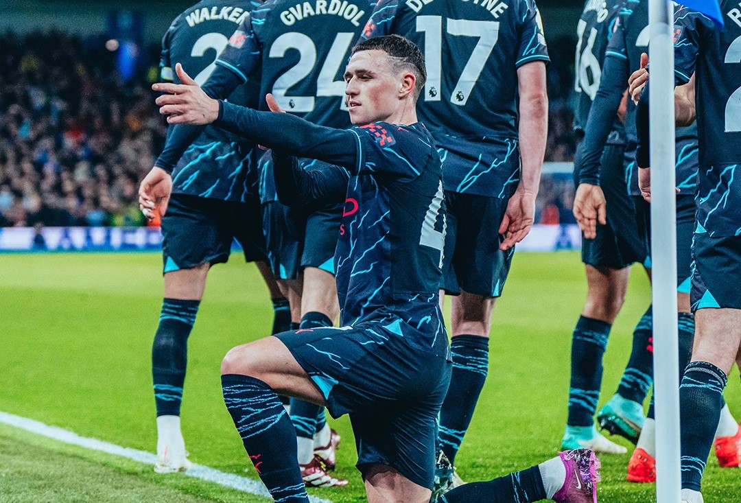 Phil Foden celebra golo do Manchester City