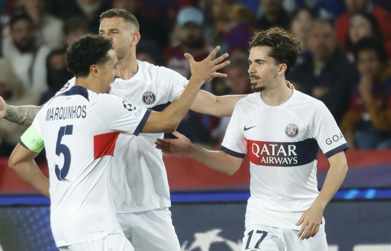 Vitinha a jogar pelo PSG
