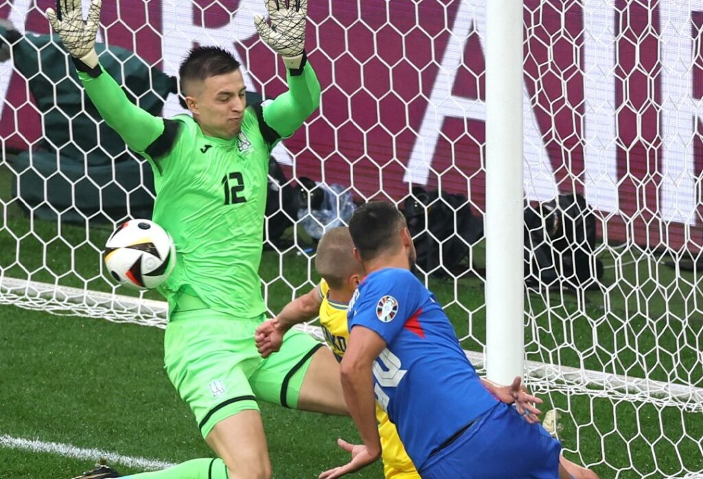 Eslováquia e Ucrânia Euro