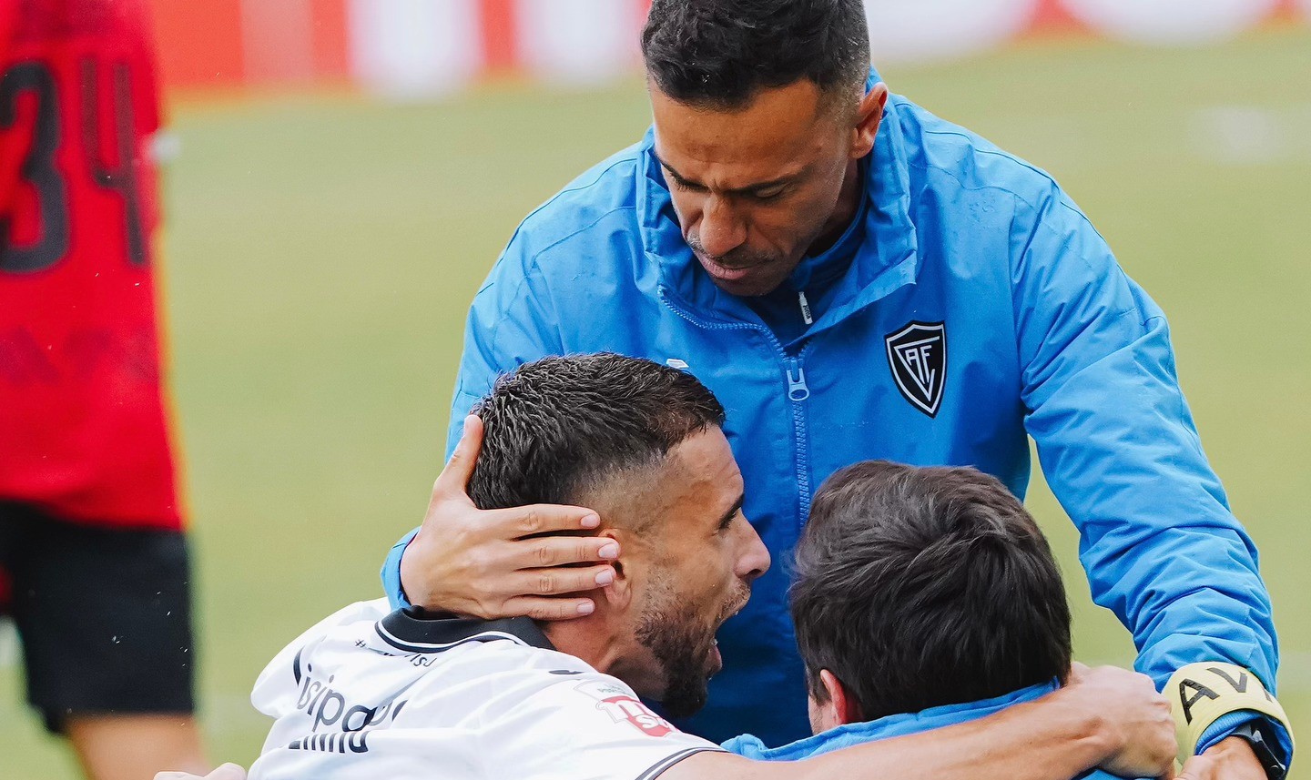 Académico Viseu jogadores
