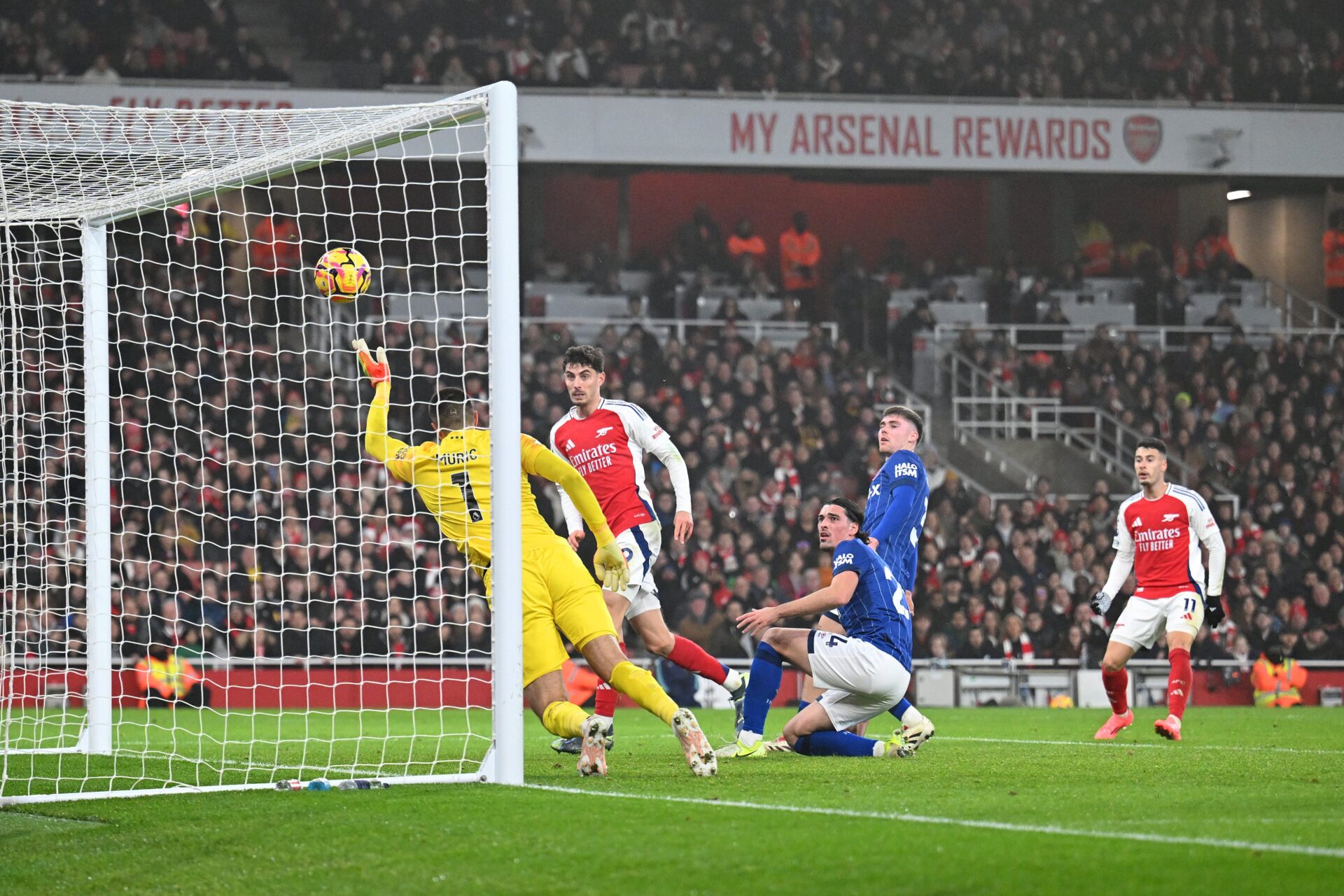Arsenal e Ipswich Town Premier League