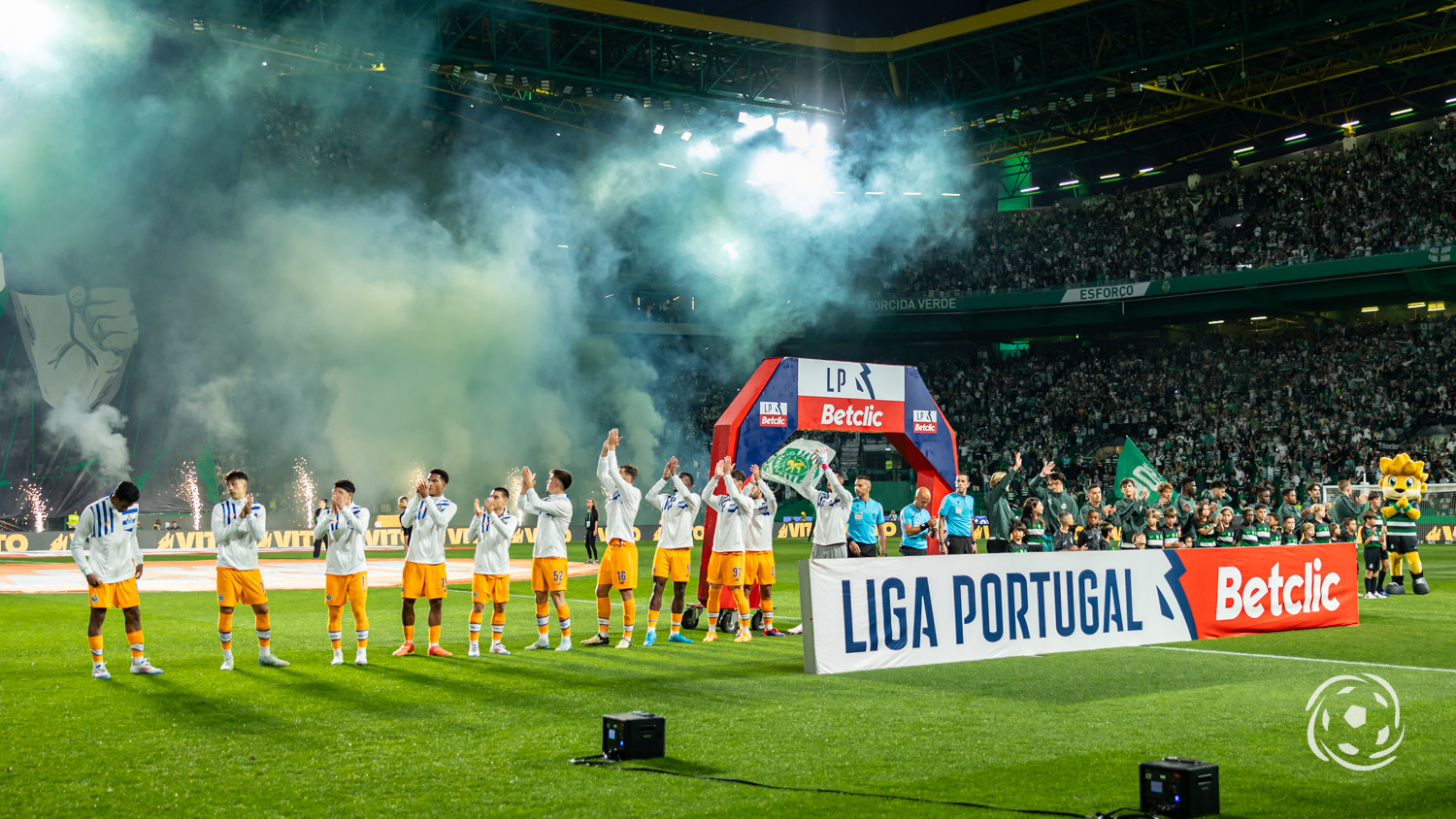 Jogadores do FC Porto e Sporting