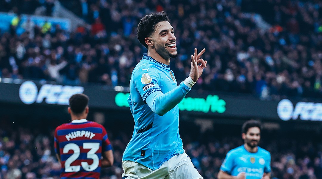 Omar Marmoush Manchester City mercado de inverno 2025