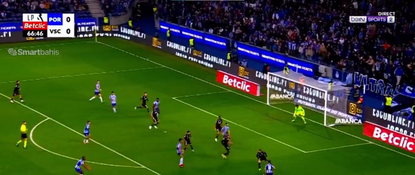 Fábio Vieira faz golo FC Porto