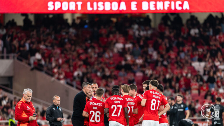 Benfica recebe proposta por jogador que integra a pré-época e está às ordens de Bruno Lage