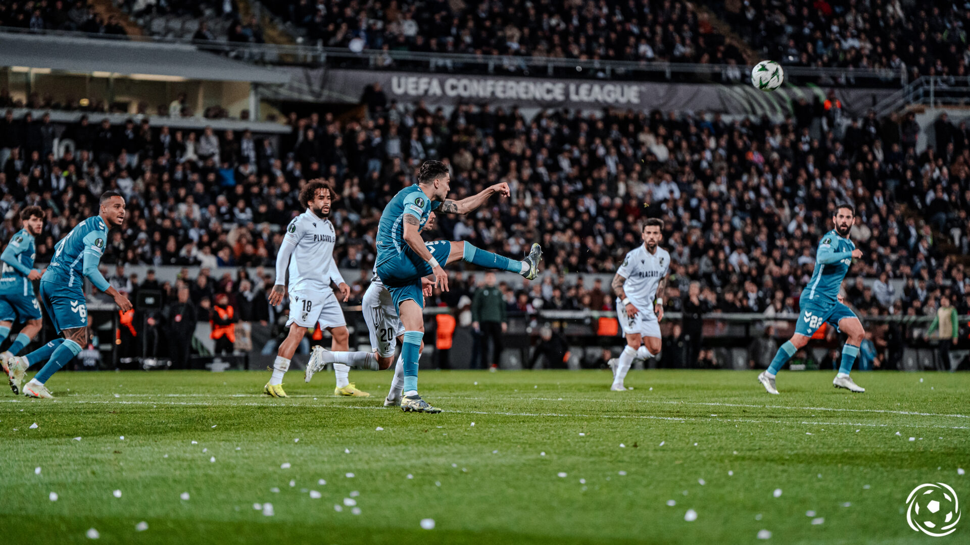 Jogadores do Vitória SC e do Real Bétis
