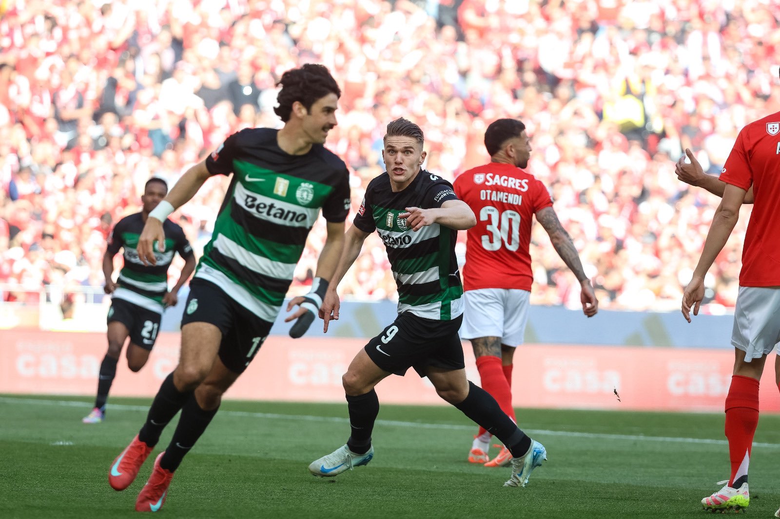 Viktor Gyokeres e Francisco Trincão