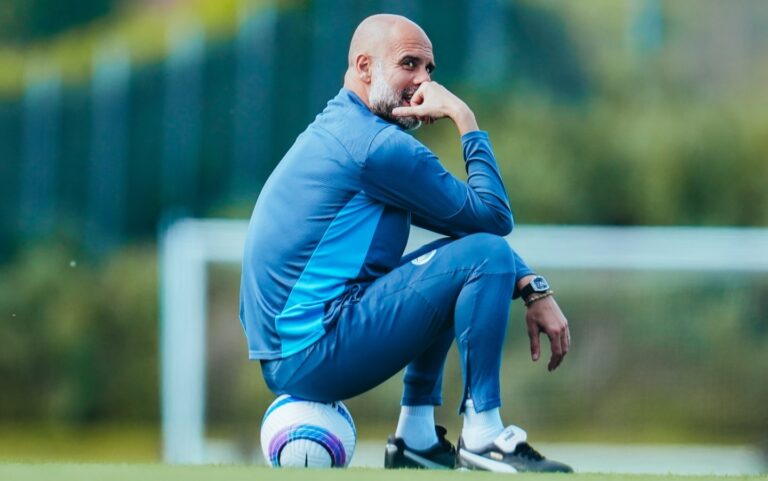 Manchester City pondera contratar jogador que já passou pelo clube