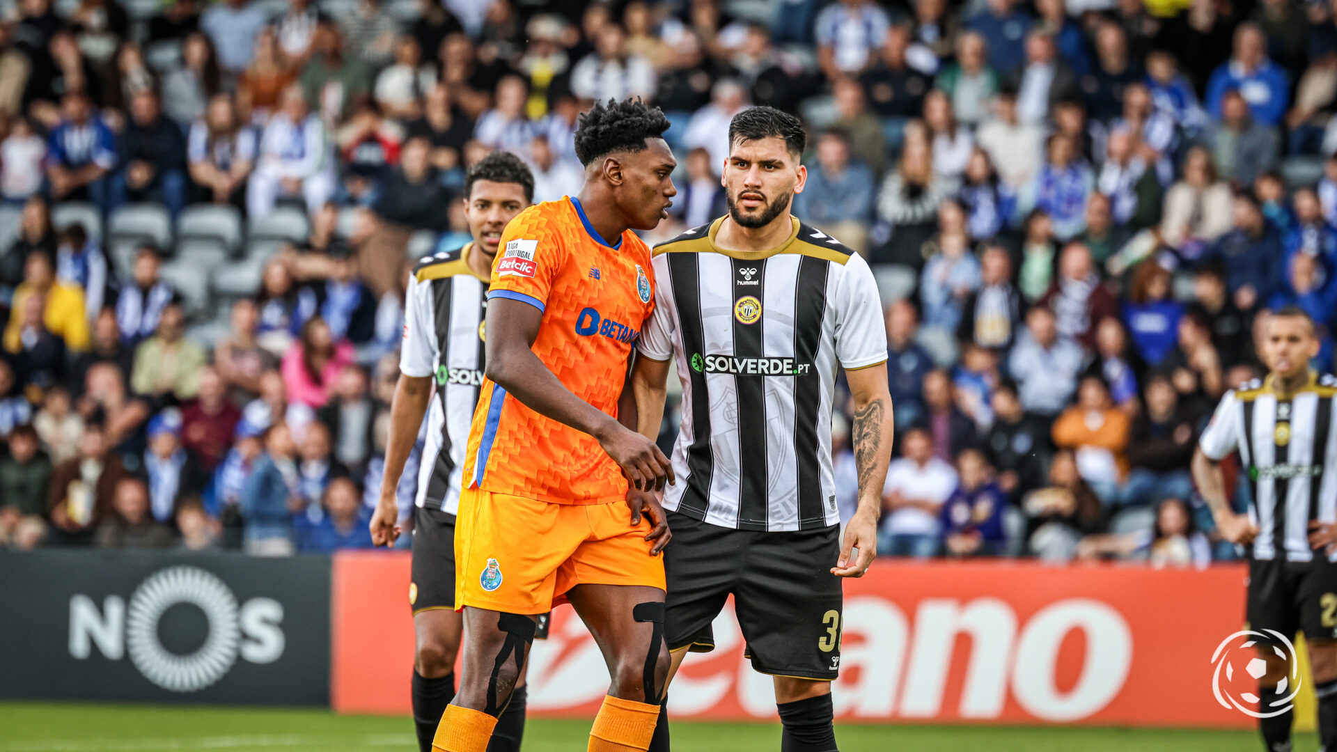 Samu Aghehowa Zé Vítor FC Porto Nacional da Madeira