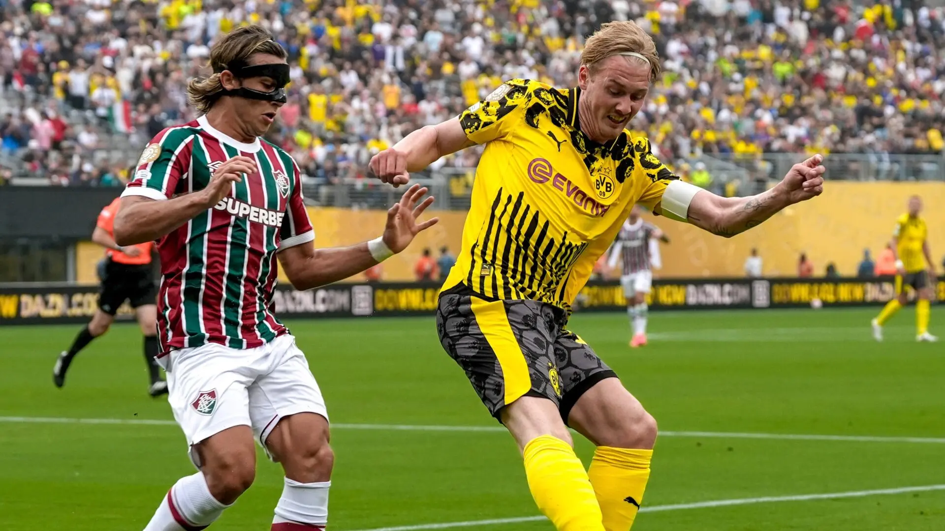 Julian Brandt Agustín Canobbio Fluminense Borussia Dortmund