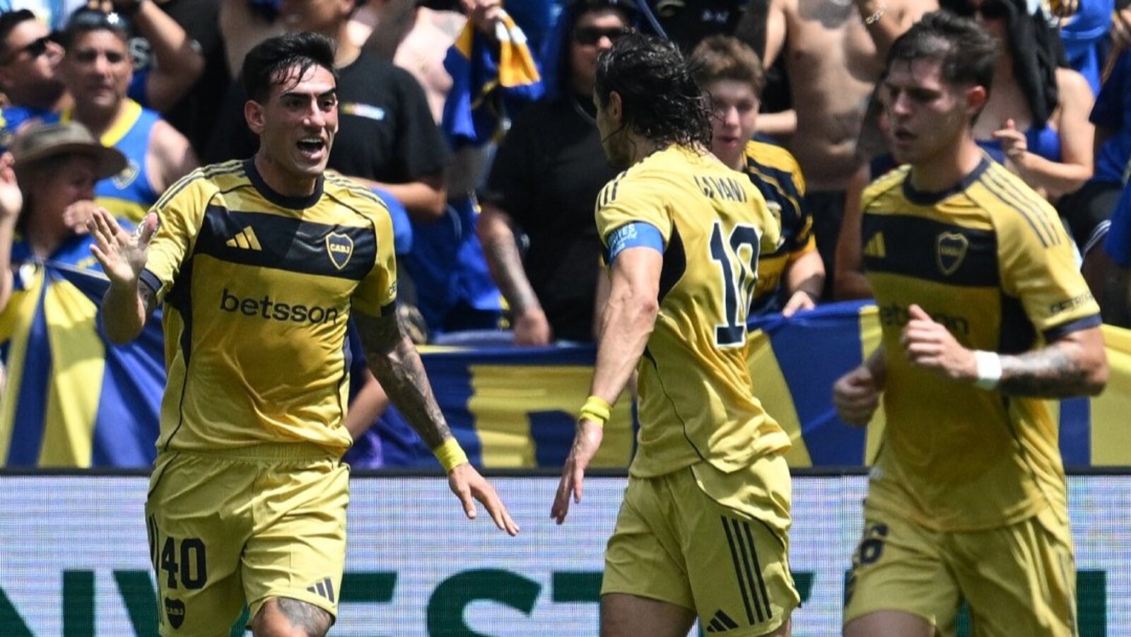 Lautaro Di Lollo Edinson Cavani Boca Juniors