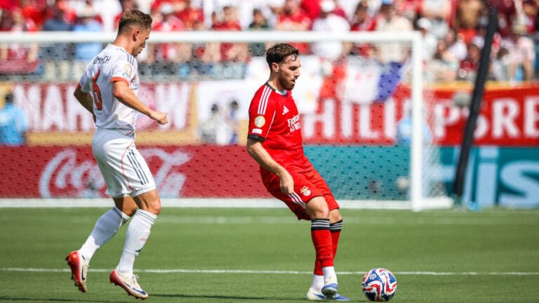 Kokçu já se despediu do Benfica: «Desejo-vos o melhor para o futuro»