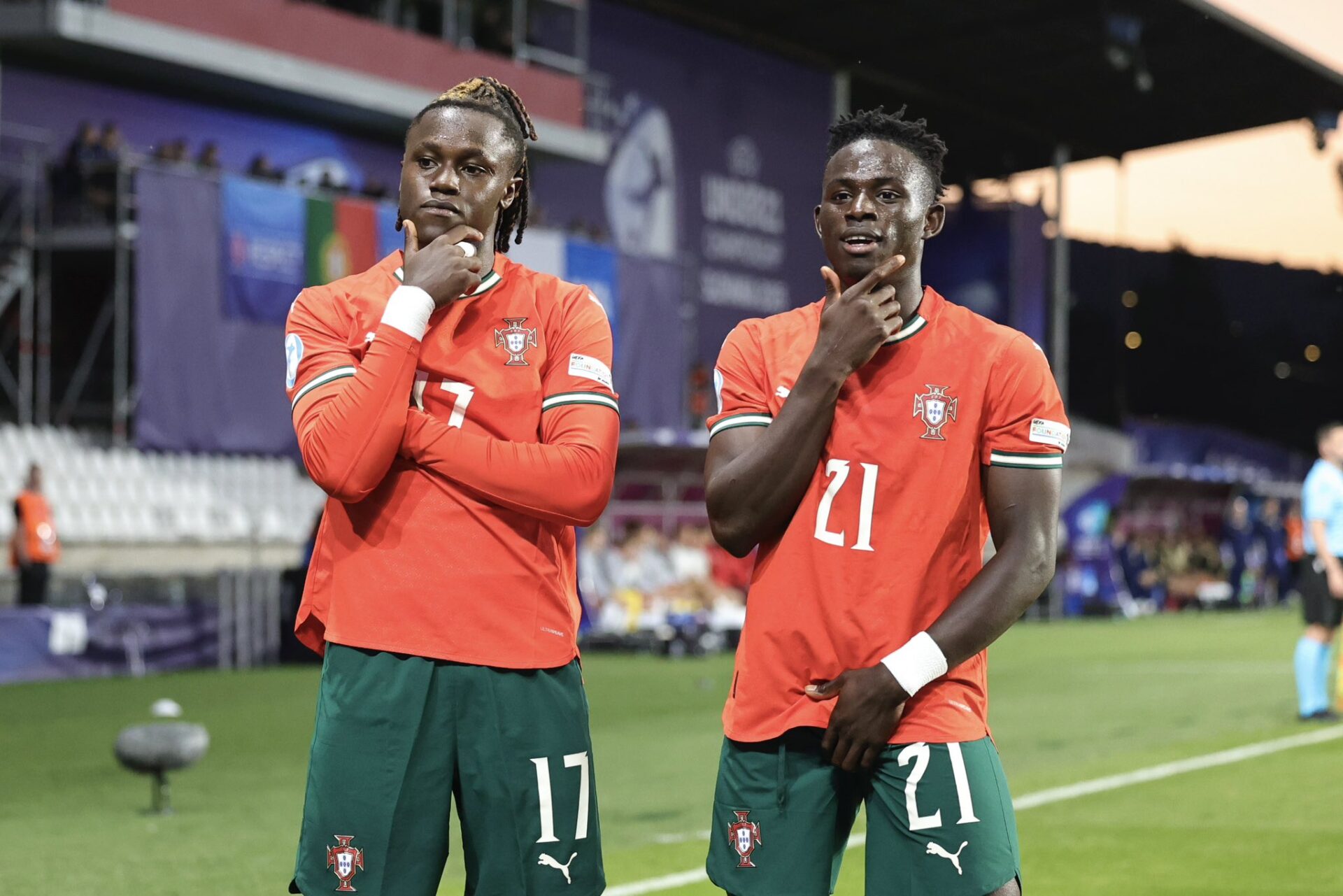 Quenda e Roger no jogo entre Portugal e a Polónia