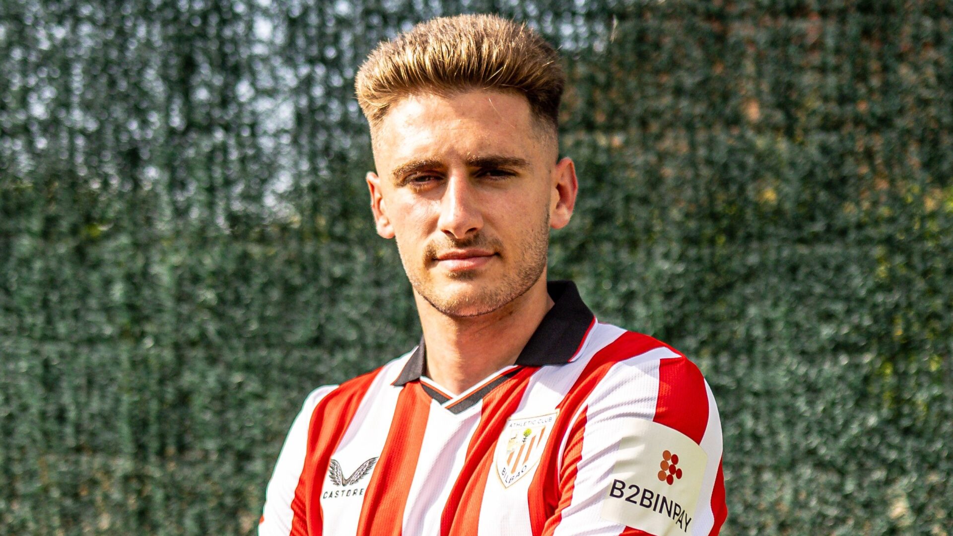Robert Navarro Athletic