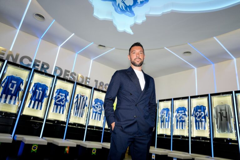 FC Porto é o 5.º clube de Francesco Farioli: Por onde já passou?