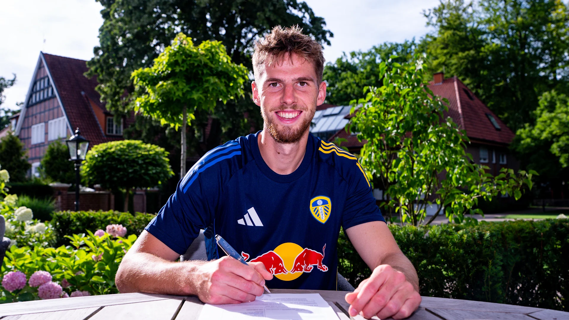 Anton Stach Leeds United