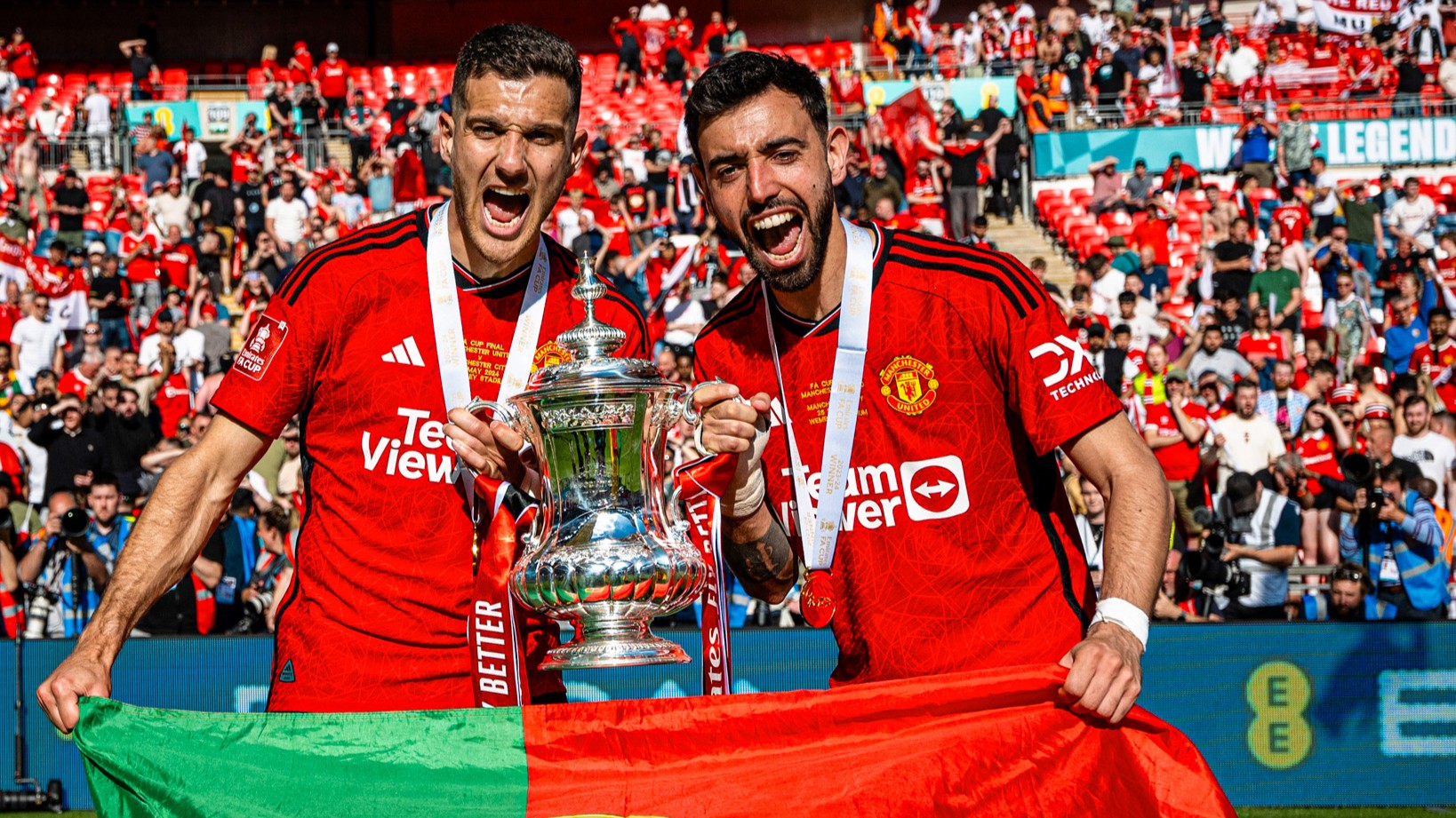 Diogo Dalot Bruno Fernandes Manchester United