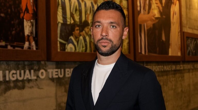 FC Porto coloca cláusula de rescisão no contrato de Francesco Farioli: eis o valor