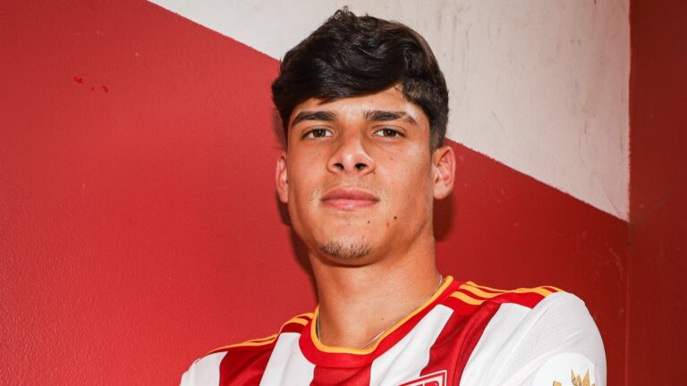 Guilherme Neiva apresentado como reforço do AVS SAD