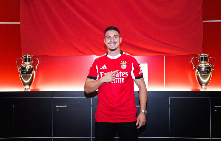 Bruno Lage animado com a chegada de Franjo Ivanovic ao Benfica: «Encaixava no banco ou na bancada como esteve»