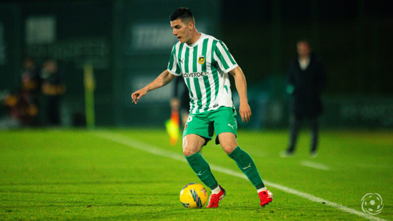 Martim Neto pode deixar o Benfica e está nas contas de duas equipas da La Liga