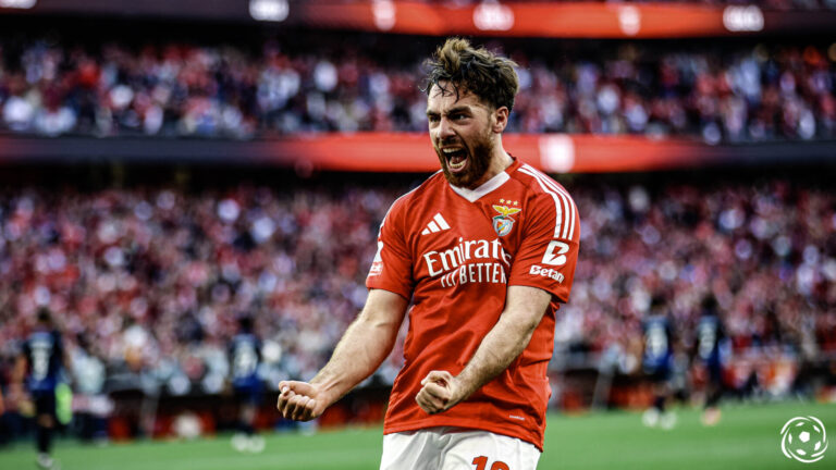Orkun Kokçu pressiona Benfica e já escolheu o próximo clube na carreira