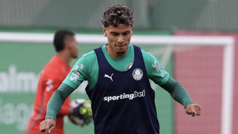 Benfica espera que Richard Ríos faça o último jogo pelo Palmeiras já este domingo e tem agendadas novas reuniões