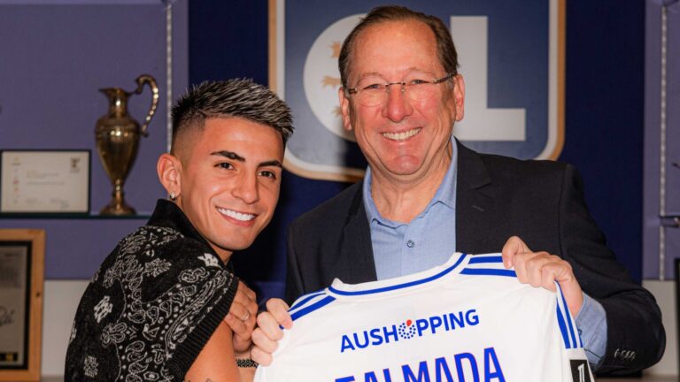Thiago Almada pressiona John Textor para rumar ao Benfica