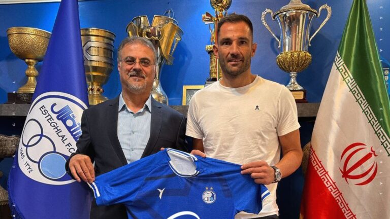 Antonio Adán oficializado no Esteghlal de Ricardo Sá Pinto