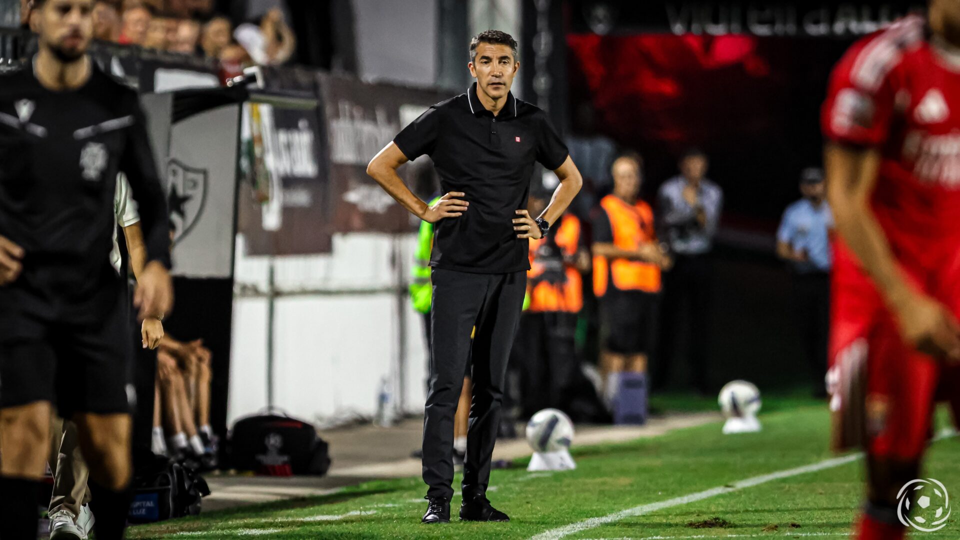 Bruno Lage no Benfica x Estrela da Amadora