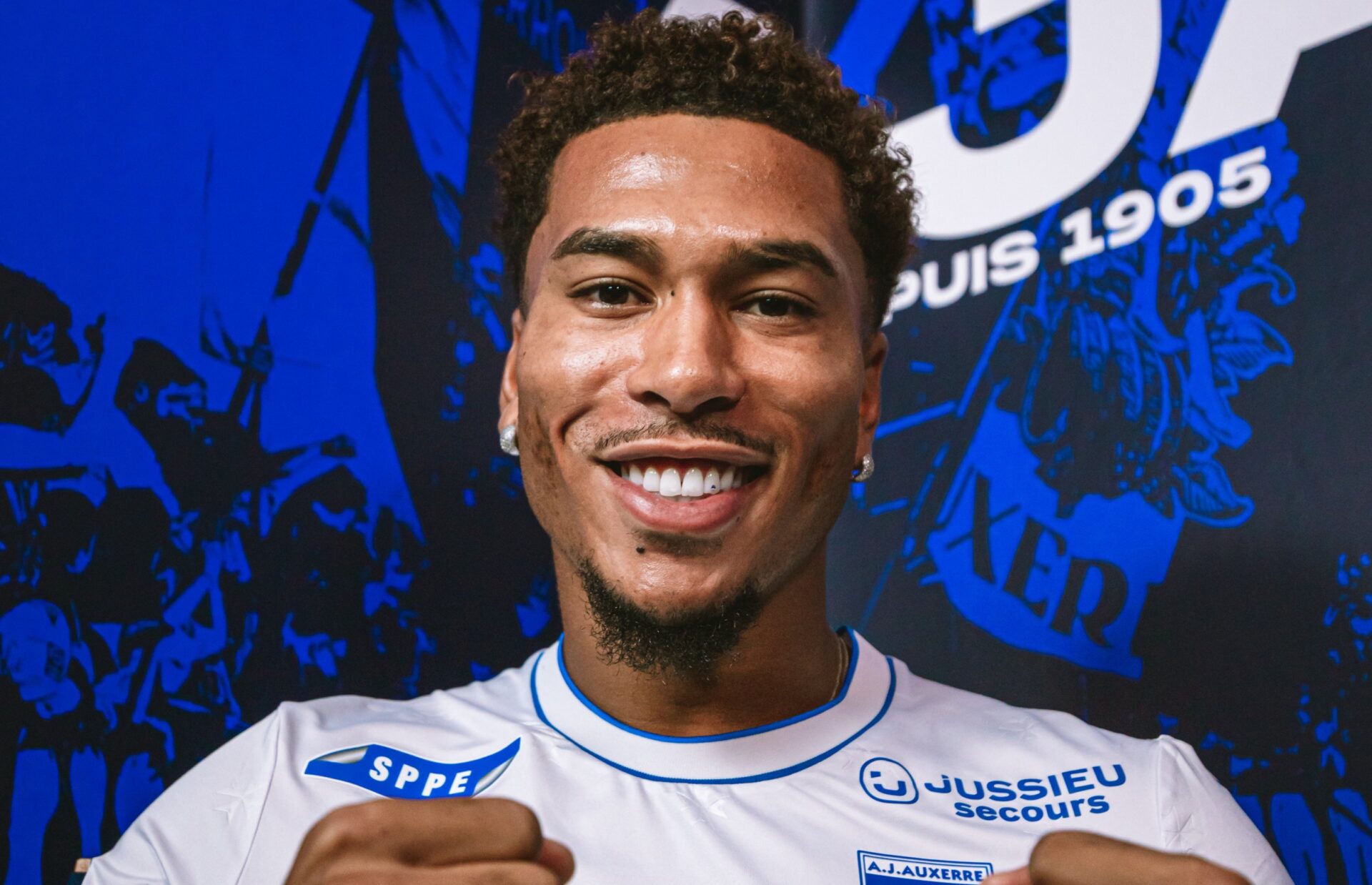 Danny Namaso Auxerre