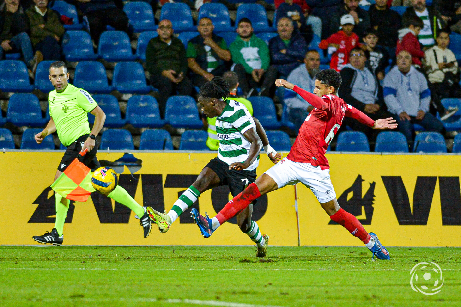 Geovany Quenda Paulo Victor Sporting Santa Clara Geovany Quenda Paulo Victor Sporting Santa Clara