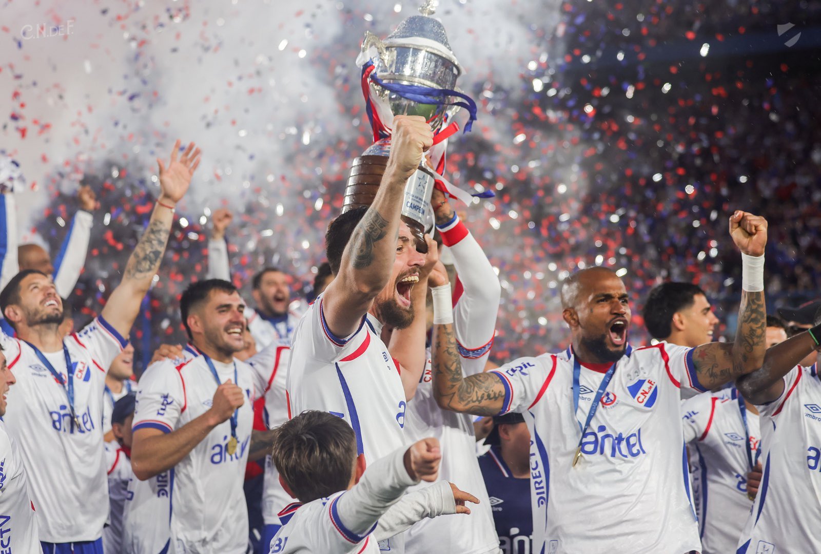 Sebastián Coates Nacional de Montevideo